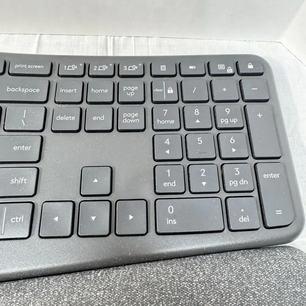 Logitech Ergo K860 Wireless Ergonomic Keyboard - Split Keyboard Dongle & Battery
